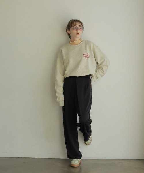 onetome（ワントゥーミー）の「オーバーサイズロゴスウェット【ユニセックス】（スウェット・レディース・ネイビー/オートミール・M/XL）」の21枚目の写真