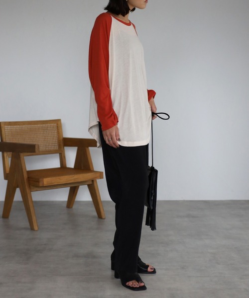 mi via loca（ミヴィアロカ）の「ラグランロングスリーブTシャツ（Tシャツ/カットソー・レディース・ブラック/オレンジ/ラベンダー・FREE）」の6枚目の写真