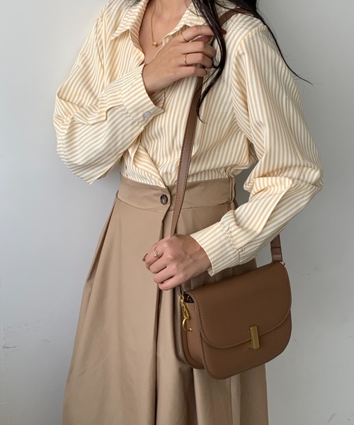 ECLIN（エクラン）の「フェイクレザー ミニショルダーバッグ（ショルダーバッグ・レディース・ブラック/ブラウン/アイボリー・FREE）」の9枚目の写真