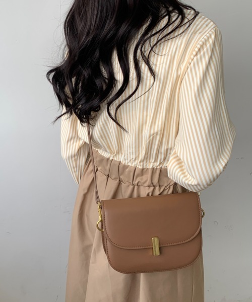 ECLIN（エクラン）の「フェイクレザー ミニショルダーバッグ（ショルダーバッグ・レディース・ブラック/ブラウン/アイボリー・FREE）」の12枚目の写真