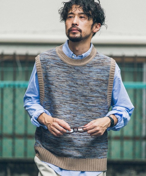 URBAN RESEARCH Sonny Label(アーバンリサーチサニーレーベル)の「メランジクルーネックニットベスト(ベスト・メンズ・グレー系その他/ベージュ系その他・MEDIUM/LARGE)」の3枚目の写真