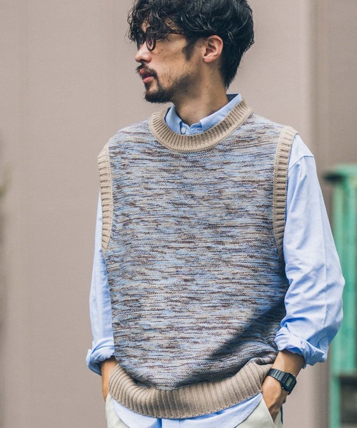 URBAN RESEARCH Sonny Label(アーバンリサーチサニーレーベル)の「メランジクルーネックニットベスト(ベスト・メンズ・グレー系その他/ベージュ系その他・MEDIUM/LARGE)」の6枚目の写真