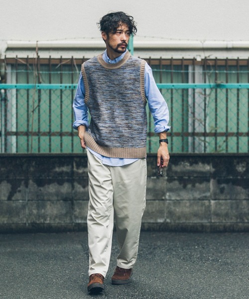 URBAN RESEARCH Sonny Label(アーバンリサーチサニーレーベル)の「メランジクルーネックニットベスト(ベスト・メンズ・グレー系その他/ベージュ系その他・MEDIUM/LARGE)」の8枚目の写真