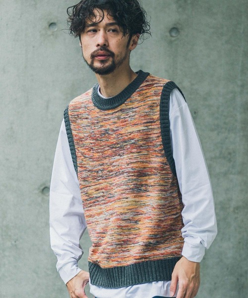 URBAN RESEARCH Sonny Label(アーバンリサーチサニーレーベル)の「メランジクルーネックニットベスト(ベスト・メンズ・グレー系その他/ベージュ系その他・MEDIUM/LARGE)」の20枚目の写真