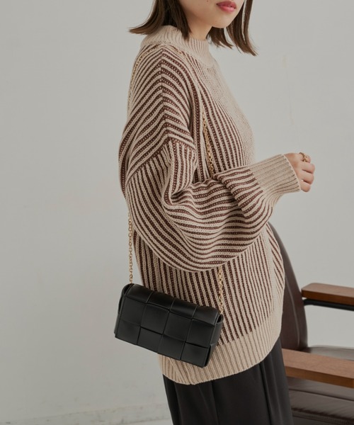 CLEARIMPRESSION （クリアインプレッション）の「バイカラーリブ編みオーバーサイズニット（ニット/セーター・レディース・ブラック/ベージュ/オリーブ・FREE）」の15枚目の写真