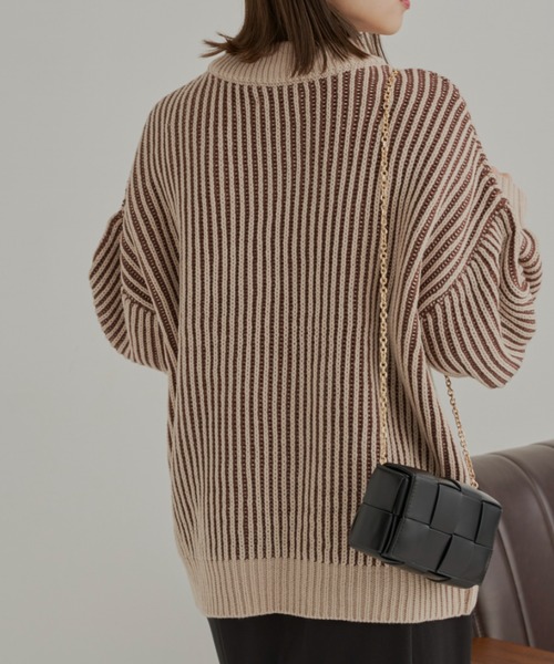 CLEARIMPRESSION （クリアインプレッション）の「バイカラーリブ編みオーバーサイズニット（ニット/セーター・レディース・ブラック/ベージュ/オリーブ・FREE）」の9枚目の写真