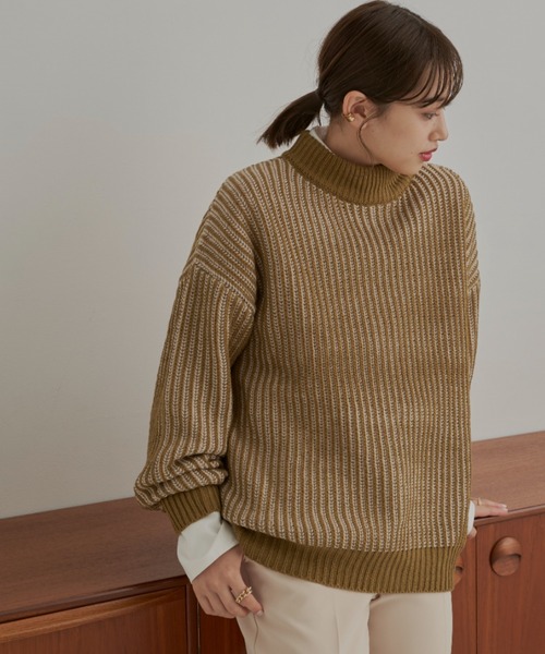 CLEARIMPRESSION （クリアインプレッション）の「バイカラーリブ編みオーバーサイズニット（ニット/セーター・レディース・ブラック/ベージュ/オリーブ・FREE）」の20枚目の写真