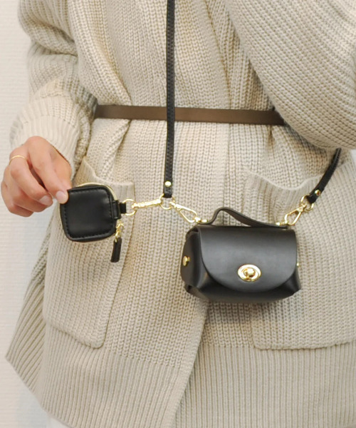 cache cache(カシュ カシュ)の「カシュカシュ cachecache / アクセポーチ付きマイクロショルダー(ショルダーバッグ・レディース・シルバー/ゴールド/ピンク/ブラック/ベージュ系その他/アイボリー・FREE)」の3枚目の写真