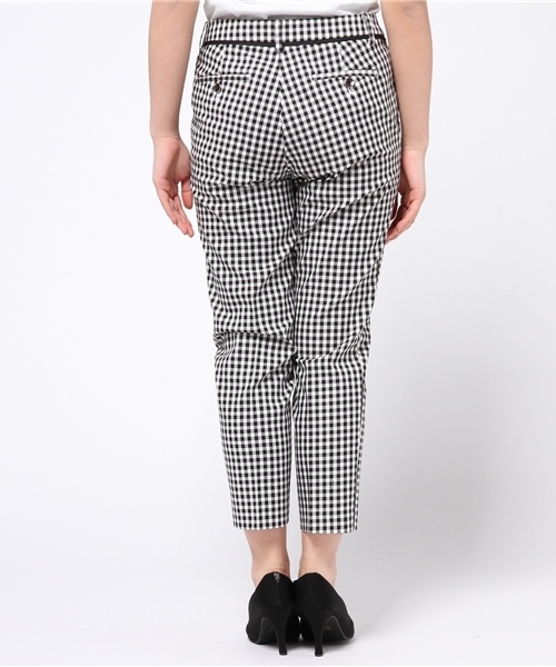 La TOTALITE（ラトータリテ）の「ギンガムチェックサブリナパンツ。（その他パンツ・レディース・ブラック/コバルトブルー・38/36/40）」の5枚目の写真