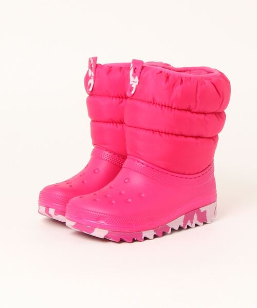 crocs(クロックス)の「クロックス クラシック ネオ パフ ブーツ キッズ ブーツ / crocs Classic Neo Puff Boot K(ブーツ・キッズ・ネイビー/ピンク・19cm/20cm/19.5cm/21cm/18cm/18.5cm)」の5枚目の写真
