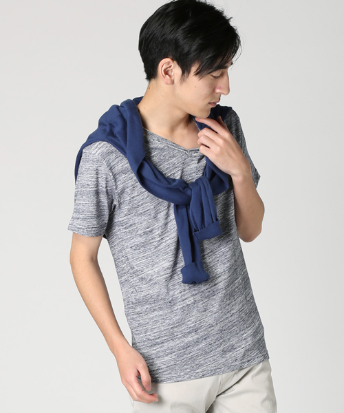 JOURNAL STANDARD(ジャーナルスタンダード)の「DEO QUICK / デオクイック: カスリボーダーVネックTシャツ # (Tシャツ/カットソー・メンズ・チャコールグレー/ネイビー/サックスブルー/ボルドー・SMALL/LARGE/MEDIUM)」の1枚目の写真