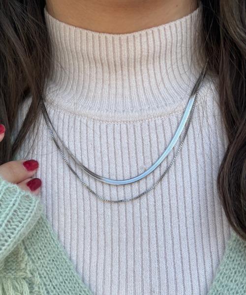 nemne store（ネンネストア）の「【accessory】2連スネークネックレス（ネックレス・レディース・ゴールド/シルバー・フリー）」の3枚目の写真