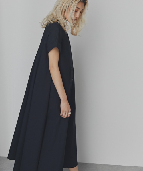 mici(ミチ)の「(mici)バックプリーツドレス(ワンピース・レディース・ブルー/ブラック・ONE SIZE)」の9枚目の写真
