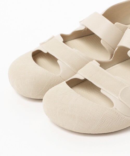 igor（イゴール）の「igor / BONDI SOLID サンダル（16.5～21cm）（サンダル・キッズ・グレー/オフホワイト/カーキ/ブルー系その他3/ピンク/ベージュ/オレンジ系その他4・21cm/22cm/20cm/16.5cm/18.5cm/18cm/19㎝/17cm）」の12枚目の写真