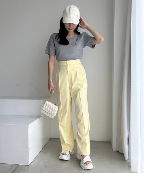 one after another NICE CLAUP（ワンアフターアナザーナイスクラップ）の「ブローチ付きカラフルニット（ニット/セーター・レディース・オフホワイト/グレー/チェリーピンク/ピンク/イエロー・FREE）」の14枚目の写真