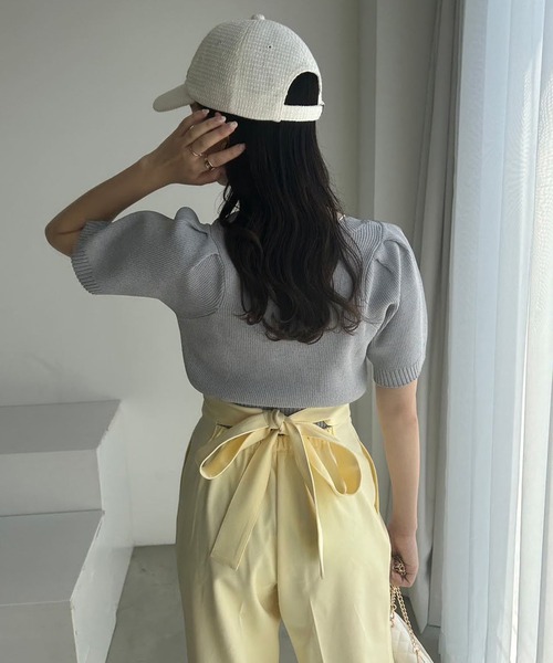 one after another NICE CLAUP（ワンアフターアナザーナイスクラップ）の「ブローチ付きカラフルニット（ニット/セーター・レディース・オフホワイト/グレー/チェリーピンク/ピンク/イエロー・FREE）」の17枚目の写真