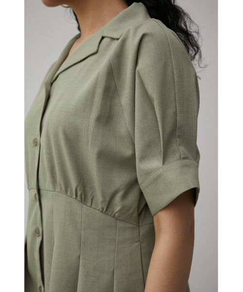 AZUL by moussy（アズールバイマウジー）の「WAIST TUCK HALF SLEEVE OP/ウエストタックハーフスリーブワンピース（ワンピース・レディース・ライトカーキ/ライトベージュ/ダークネイビー・SMALL/MEDIUM）」の9枚目の写真