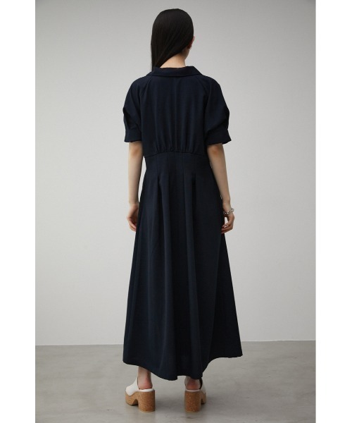 AZUL by moussy（アズールバイマウジー）の「WAIST TUCK HALF SLEEVE OP/ウエストタックハーフスリーブワンピース（ワンピース・レディース・ライトカーキ/ライトベージュ/ダークネイビー・SMALL/MEDIUM）」の19枚目の写真