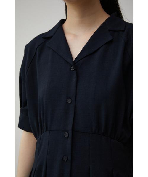 AZUL by moussy（アズールバイマウジー）の「WAIST TUCK HALF SLEEVE OP/ウエストタックハーフスリーブワンピース（ワンピース・レディース・ライトカーキ/ライトベージュ/ダークネイビー・SMALL/MEDIUM）」の16枚目の写真