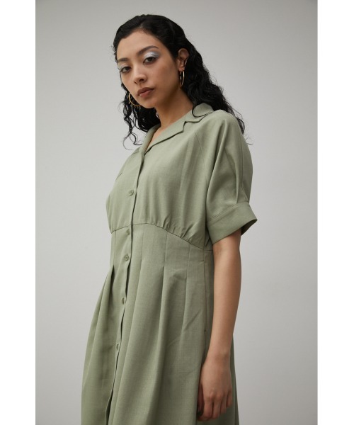 AZUL by moussy（アズールバイマウジー）の「WAIST TUCK HALF SLEEVE OP/ウエストタックハーフスリーブワンピース（ワンピース・レディース・ライトカーキ/ライトベージュ/ダークネイビー・SMALL/MEDIUM）」の18枚目の写真