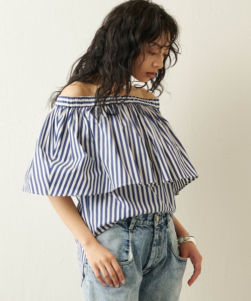 Whim Gazette（ウィムガゼット）の「タイプライターオフショルブラウス