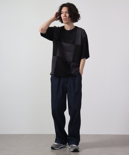 ATELANE（アテレーン）の「ビッグシルエットフェイクスウェード切替半袖Tシャツ（Tシャツ/カットソー・メンズ・ブラック/アイボリー/ブラック系・M/L）」の6枚目の写真