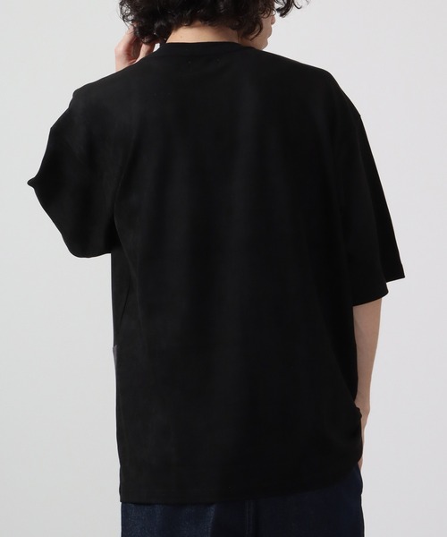 ATELANE（アテレーン）の「ビッグシルエットフェイクスウェード切替半袖Tシャツ（Tシャツ/カットソー・メンズ・ブラック/アイボリー/ブラック系・M/L）」の5枚目の写真