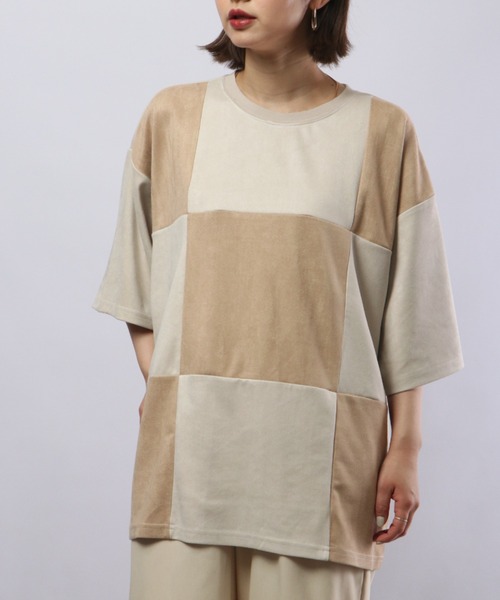 ATELANE（アテレーン）の「ビッグシルエットフェイクスウェード切替半袖Tシャツ（Tシャツ/カットソー・メンズ・ブラック/アイボリー/ブラック系・M/L）」の22枚目の写真