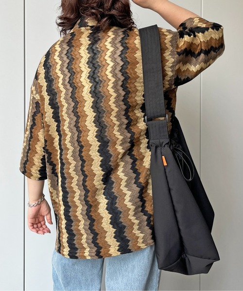 CPCM（シーピーシーエム）の「総柄レース半袖シャツ（シャツ/ブラウス・メンズ・ネイビー/ブラウン/ブラック/イエロー・MEDIUM/LARGE）」の13枚目の写真