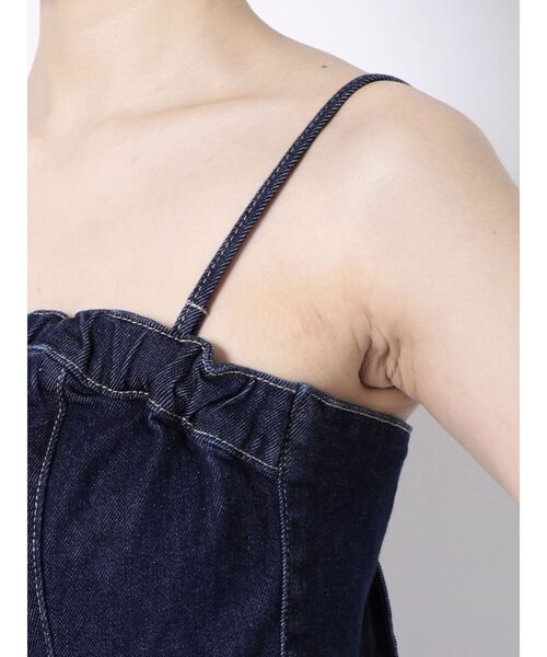 GYDA（ジェイダ）の「BACKリボンデニムロンパース（サロペット/オーバーオール・レディース・インディゴブルー/ライトブルー・SMALL/MEDIUM/X-SMALL）」の15枚目の写真