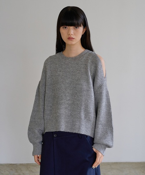 abor o-t-l（アボアオーティーエル）の「モヘアライクオープンショルダーニットプルオーバー（ニット/セーター・レディース・杢グレー/グリーン/ブラック・FREE）」の7枚目の写真