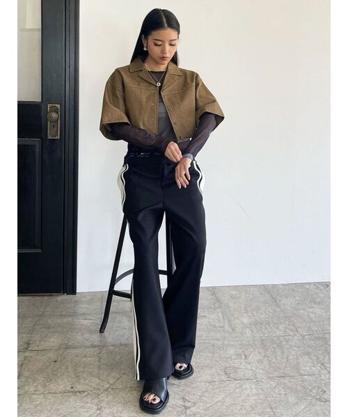 EMODA(エモダ)の「サイドライントラックパンツ(その他パンツ・レディース・グリーン/ネイビー/ブラック・FREE)」の13枚目の写真