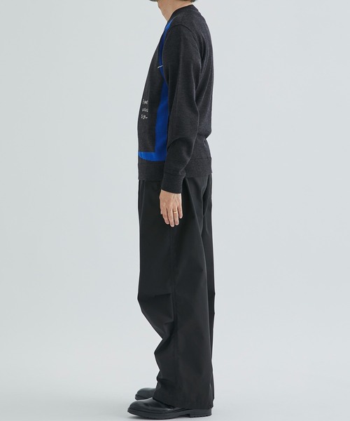 KHOKI(コッキ)の「【KHOKI / コッキ】Hand embroidery C/N sweater/ハンドエンブロイダリーC/Nセーター(ニット/セーター・メンズ・ブラック/グレー・2/3)」の7枚目の写真