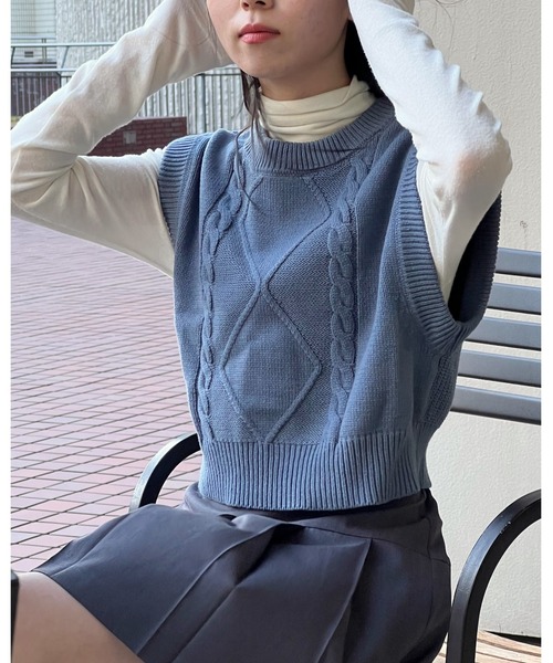 3.3 Field Trip （3.3フィールドトリップ）の「3.3 Field Trip／ミニケーブルベスト 2975032（ベスト・レディース・ブルー/アイボリー/グレー・FREE）」の3枚目の写真