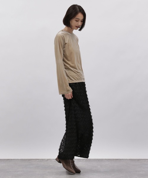 LAKOLE（ラコレ）の「ベロアフレアスリーブ長袖TEE / 980751（Tシャツ/カットソー・レディース・オフホワイト/ネイビー/ライトベージュ・SMALL/MEDIUM）」の7枚目の写真