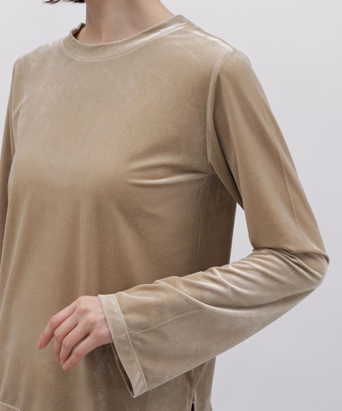 LAKOLE（ラコレ）の「ベロアフレアスリーブ長袖TEE / 980751（Tシャツ/カットソー・レディース・オフホワイト/ネイビー/ライトベージュ・SMALL/MEDIUM）」の17枚目の写真