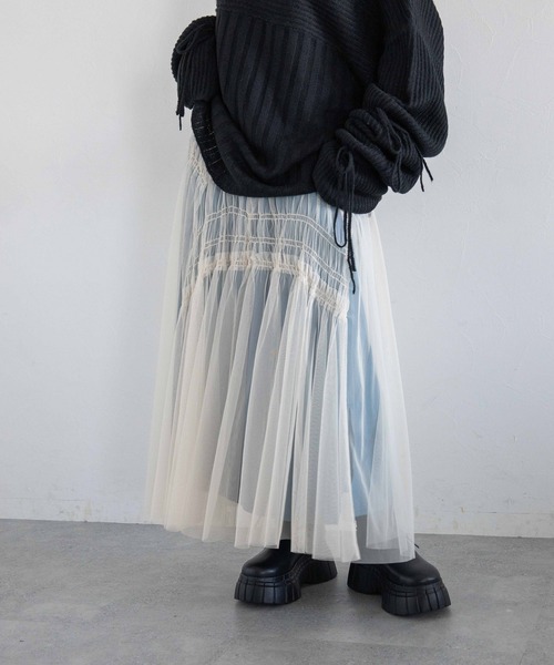 PAGEBOY(ページボーイ)の「チュールシャーリングスカート(スカート・レディース・ホワイト系その他/ブラック系その他/グレー系その他・FREE)」の11枚目の写真
