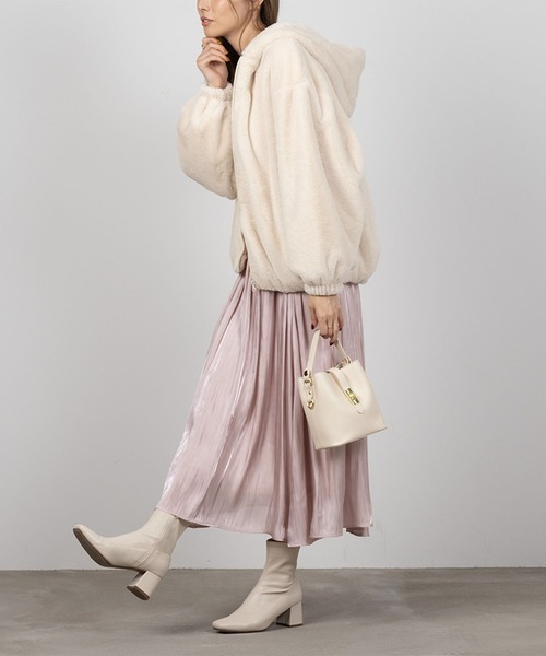 NAVY(ネイビー)の「NAVY ふわふわ フェイクファー ジャケット(その他アウター・レディース・アイボリー/ピンク/グレイッシュベージュ・フリー)」の7枚目の写真