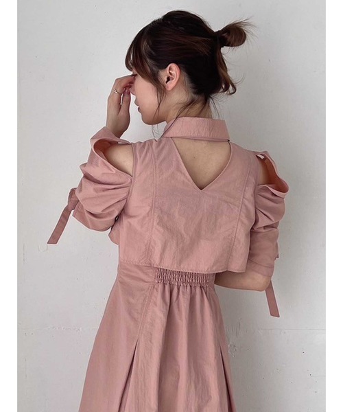 dazzlin(ダズリン)の「カットアウトシャツワンピース(シャツワンピース・レディース・グリーン/オフホワイト/ブラック/オレンジ・SMALL/MEDIUM)」の6枚目の写真