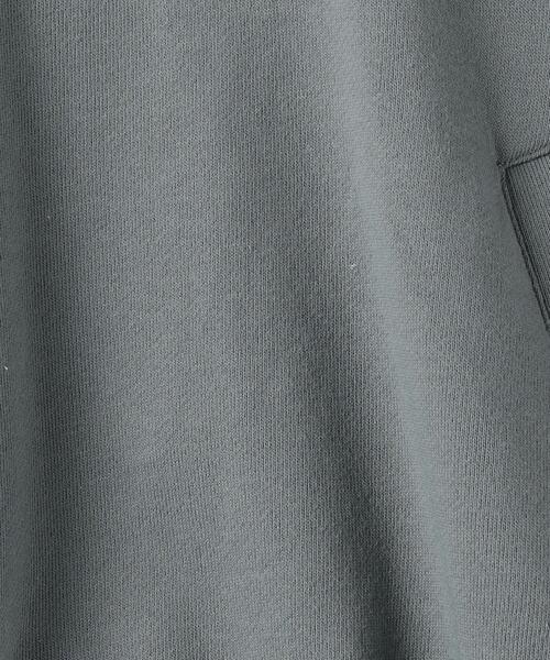 UNIVERSAL OVERALL（ユニバーサルオーバーオール）の「【別注】＜UNIVERSAL OVERALL＞TJ アノラック プルオーバー 100cm-130cm（スウェット・キッズ・ライトグレー/ダークグリーン・XS(100-110cm)/S(120-130cm)）」の4枚目の写真