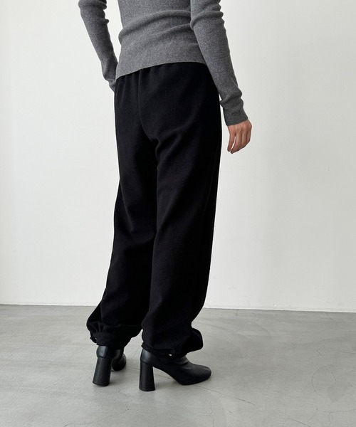 CANAL JEAN（キャナルジーン）の「RED CHOP WORKS　裾ボタンイージーパンツ（その他パンツ・レディース・キナリ/ブラック・36/38）」の7枚目の写真