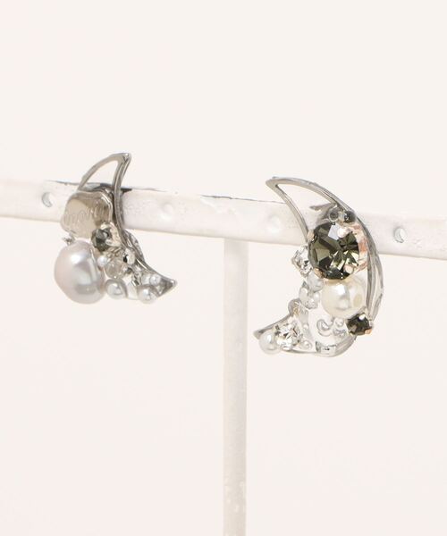 tone(トーン)の「【inori】お月様アシンメトリー(MA)(ピアス(両耳用)・レディース・ゴールド系その他2/シルバー系その他/シルバー×ブラック/ゴールド系その他/シルバー系その他2・FREE)」の3枚目の写真