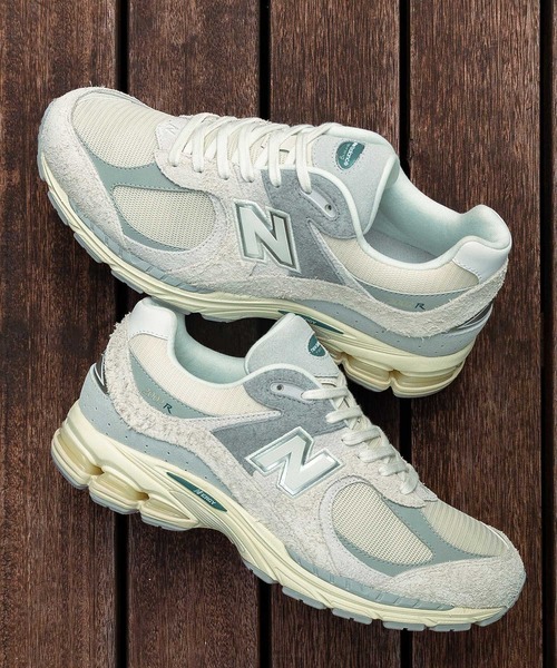 NEW BALANCE(ニューバランス)の「New Balance M2002 / ニューバランス M2002(スニーカー・メンズ・グレー/ホワイト・25.5cm/26.0cm/26.5cm/27.0cm/27.5cm/28.0cm/28.5cm/29.0cm/23.0cm/23.5cm/24.0cm/24.5cm/25.0cm/22.5cm/30.0cm)」の11枚目の写真