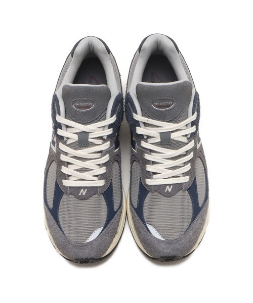 NEW BALANCE(ニューバランス)の「New Balance M2002 / ニューバランス M2002(スニーカー・メンズ・グレー/ホワイト・25.5cm/26.0cm/26.5cm/27.0cm/27.5cm/28.0cm/28.5cm/29.0cm/23.0cm/23.5cm/24.0cm/24.5cm/25.0cm/22.5cm/30.0cm)」の16枚目の写真