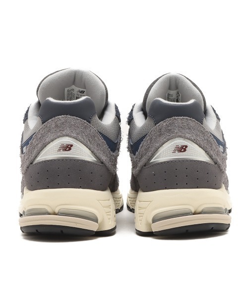 NEW BALANCE(ニューバランス)の「New Balance M2002 / ニューバランス M2002(スニーカー・メンズ・グレー/ホワイト・25.5cm/26.0cm/26.5cm/27.0cm/27.5cm/28.0cm/28.5cm/29.0cm/23.0cm/23.5cm/24.0cm/24.5cm/25.0cm/22.5cm/30.0cm)」の15枚目の写真