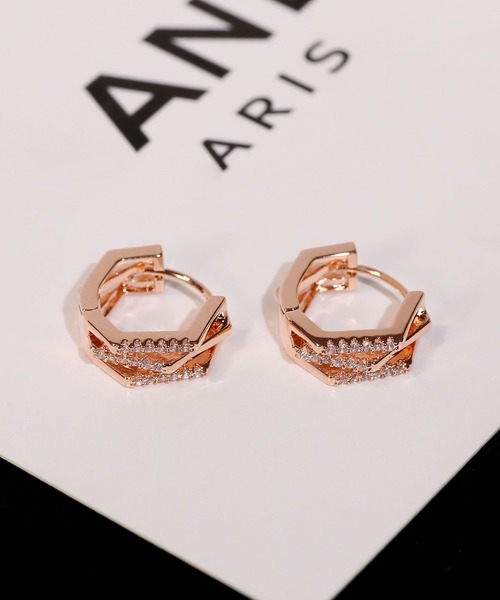 LA VORAGINE(ラ ヴォラジネ)の「アレルギー対応ジルコンピアス(ピアス(両耳用)・レディース・ピンクゴールド/ゴールド/シルバー・FREE)」の9枚目の写真