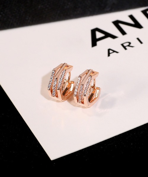 LA VORAGINE(ラ ヴォラジネ)の「アレルギー対応ジルコンピアス(ピアス(両耳用)・レディース・ピンクゴールド/ゴールド/シルバー・FREE)」の12枚目の写真