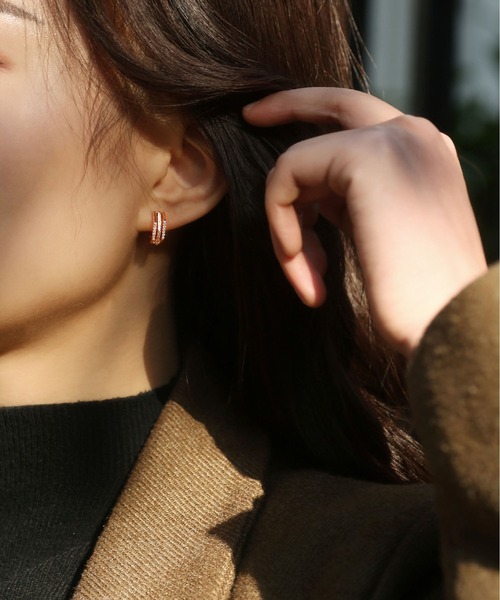 LA VORAGINE(ラ ヴォラジネ)の「アレルギー対応ジルコンピアス(ピアス(両耳用)・レディース・ピンクゴールド/ゴールド/シルバー・FREE)」の6枚目の写真