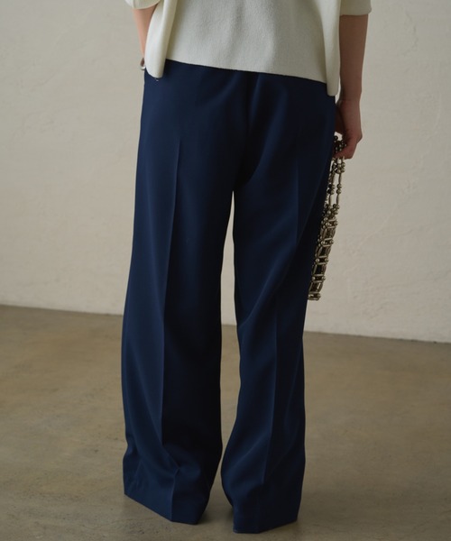 LOUNGEDRESS(ラウンジドレス)の「タックワイドパンツ2(スラックス・レディース・アイボリー/ピンク/ネイビー・SMALL/MEDIUM)」の4枚目の写真