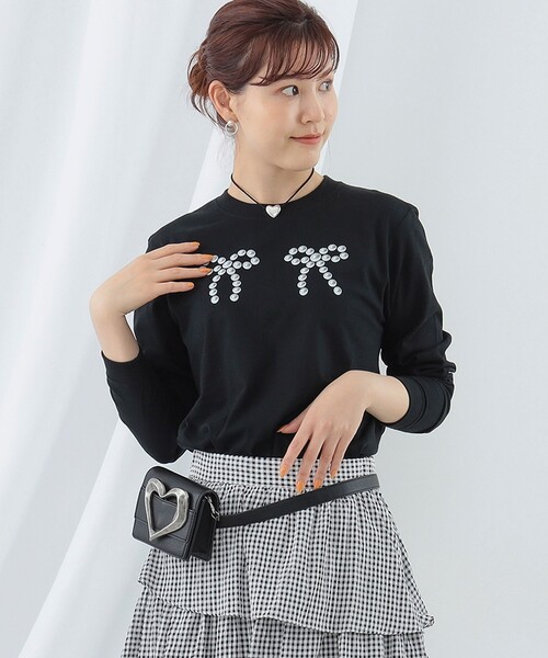 Ray BEAMS（レイビームス）の「Available Today × Ray BEAMS / 別注 パール リボン ロングスリーブ Tシャツ（Tシャツ/カットソー・レディース・ブラック・ONE SIZE）」の6枚目の写真